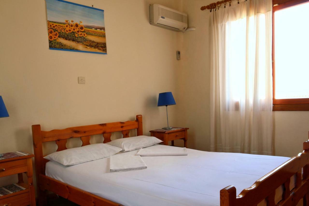 Seaview Self Catering Apartment - Helen No 1 Xiropigado Eksteriør billede